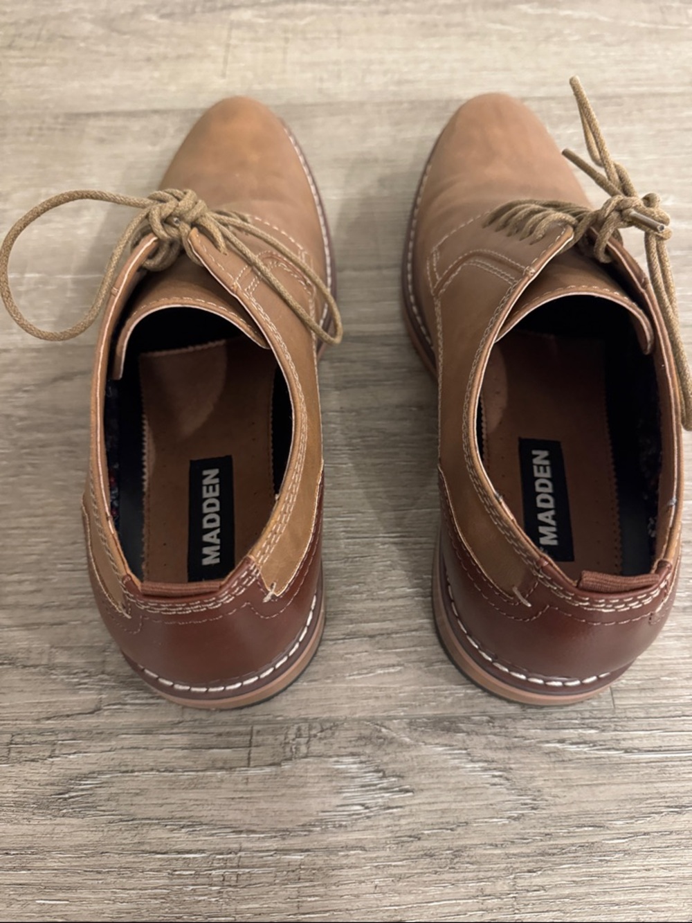 Madden | WORN ONCE | M-Anthro Oxford - Picture 5 of 8